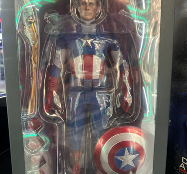 Hot Toys Avengers: Endgame - Captain America (2012 Version) 1/6th Scale