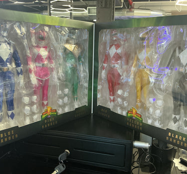 Mighty Morphin Power Rangers – 1/6 Scale Collectible Figures from Threezero
